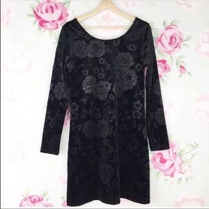 One Clothing Black Floral Scoop Neck Velvet Dress L